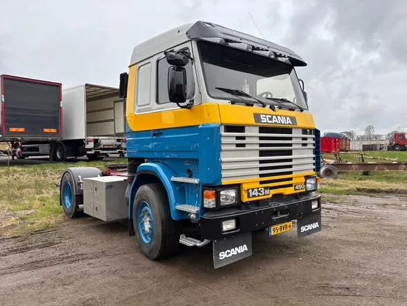 Scania 143 in Combex-kleuren